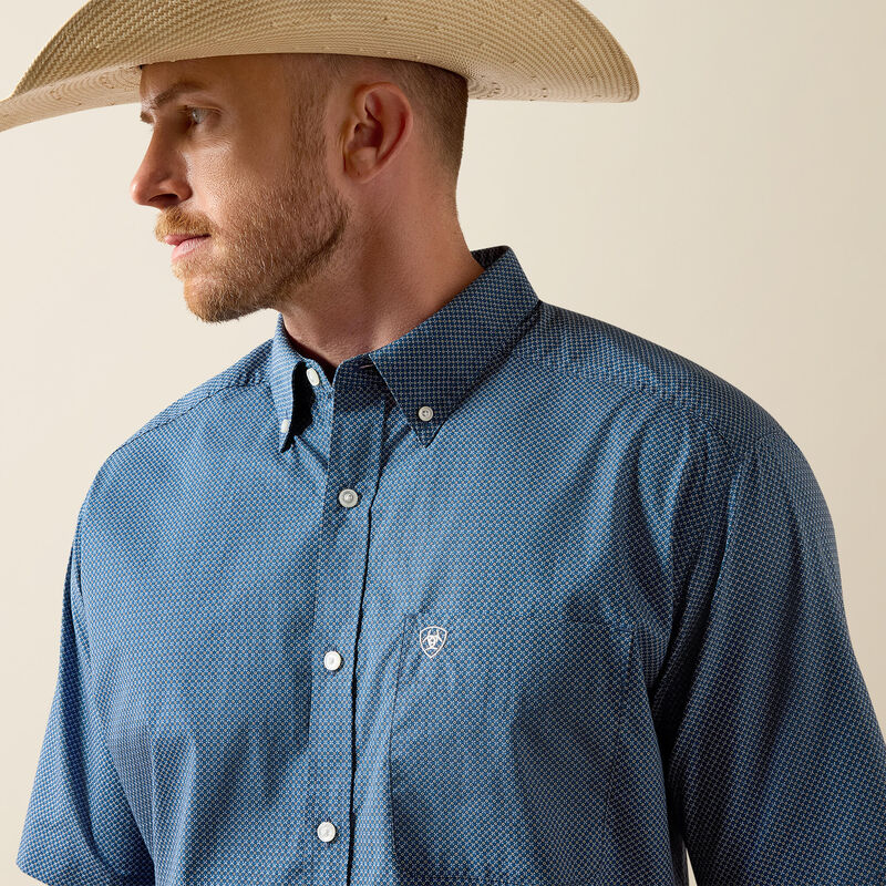 Ariat® Men's Storm Classic Fit Shirt 10073596