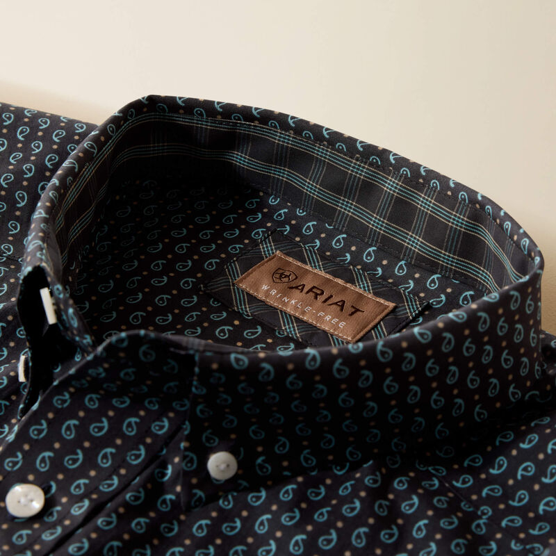 Ariat® Men's Wrinkle Free Barnaby Classic Fit Shirt 10079294