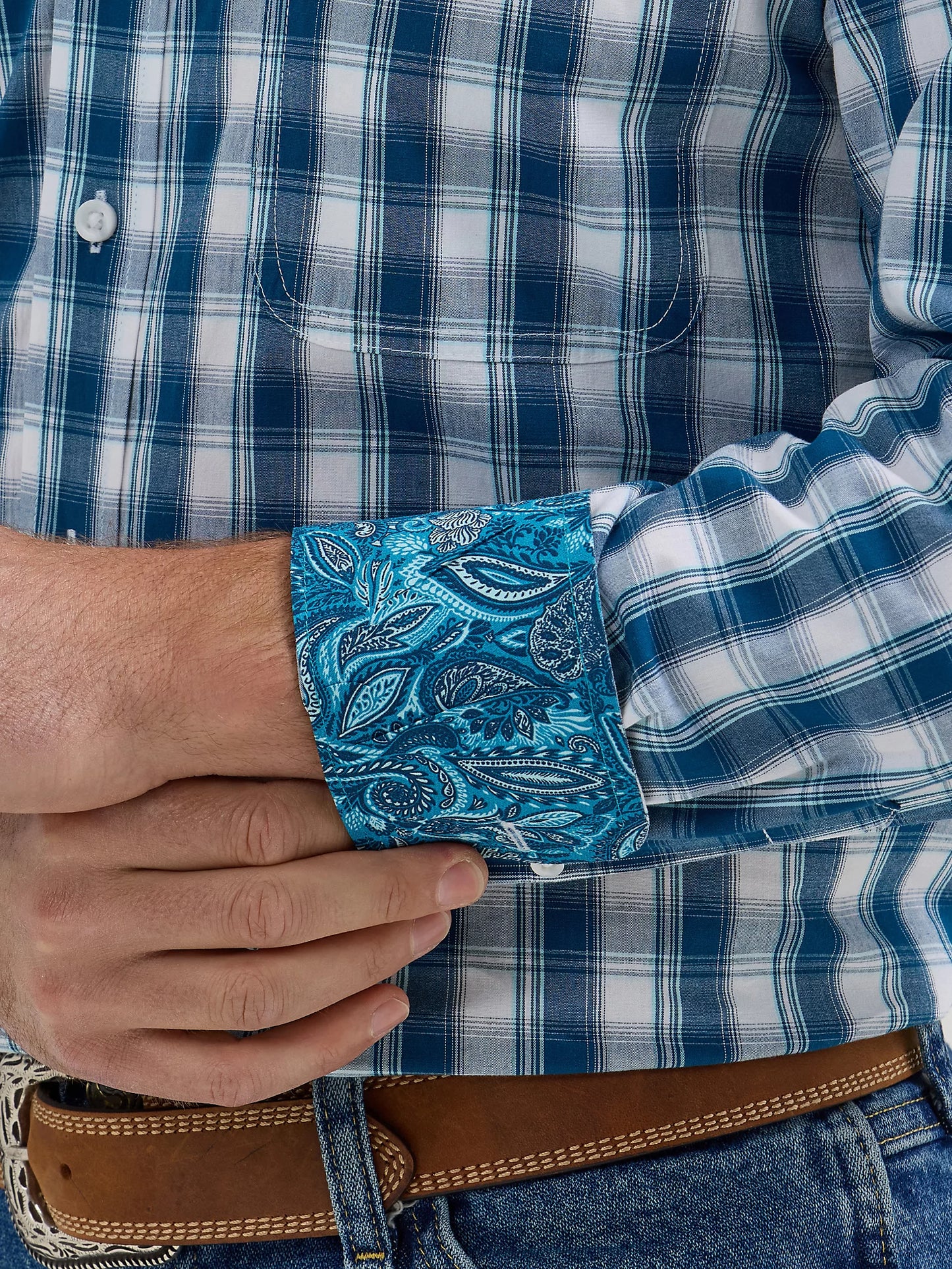 Wrangler® Men's George Strait™ Long Sleeve Button Down 112356637