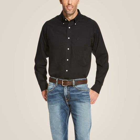 Ariat® Men's Wrinkle Free Solid Black Shirt 10020328