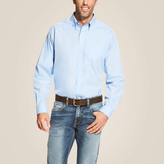 Ariat® Men's Classic Fit Wrinkle Free Solid Light Blue Shirt 10020329