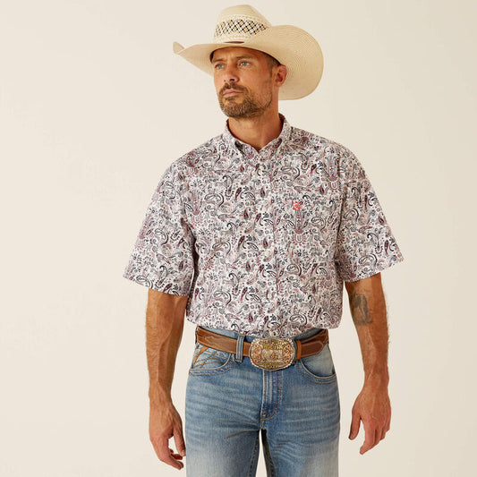 Ariat® Men's Wrinkle Free Paisley Short Sleeve Classic Fit Shirt 10051480