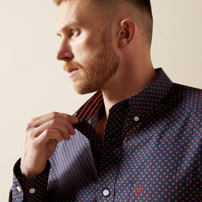 Ariat® Men's Wrinkle Free Briggs Classic Fit Shirt 10065808