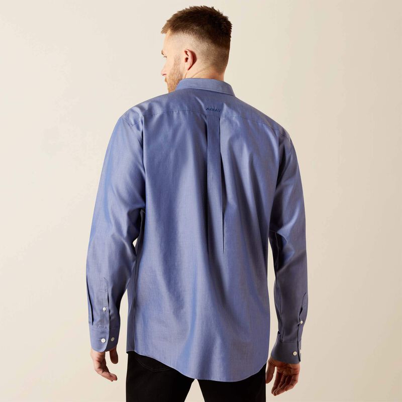 Ariat® Men's Wrinkle Free Solid Pinpoint Oxford Classic Fit Shirt 10065842