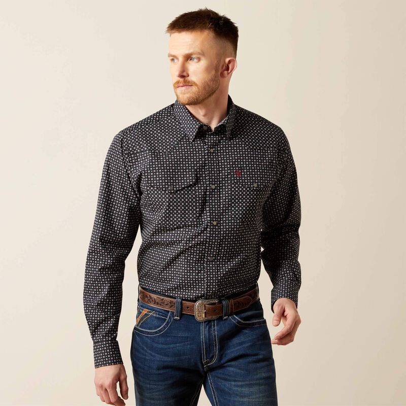 Ariat® Men's Wrinkle Free Johnson Fitted Shirt 10065970