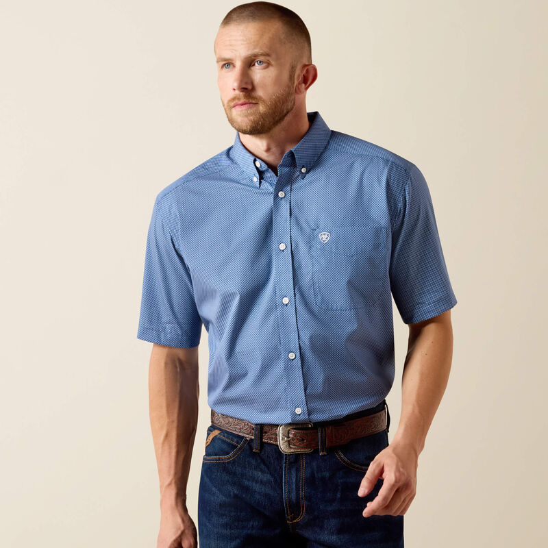 Ariat® Men's Wrinkle Free Case Classic Fit Shirt 10071017