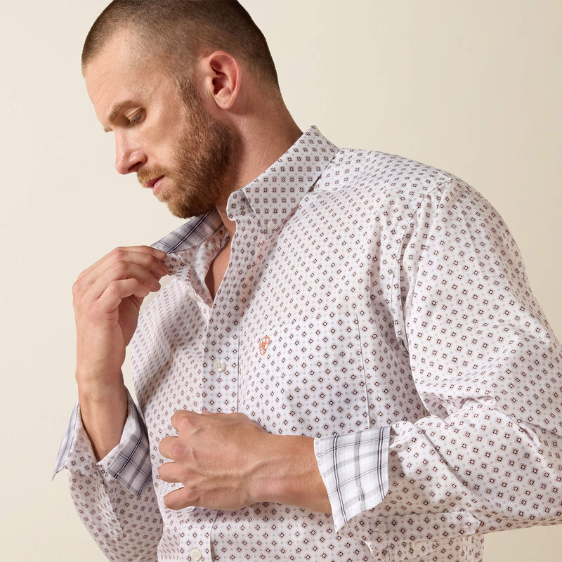 Ariat® Men's Wrinkle Free Landry Classic Fit Shirt 10071748