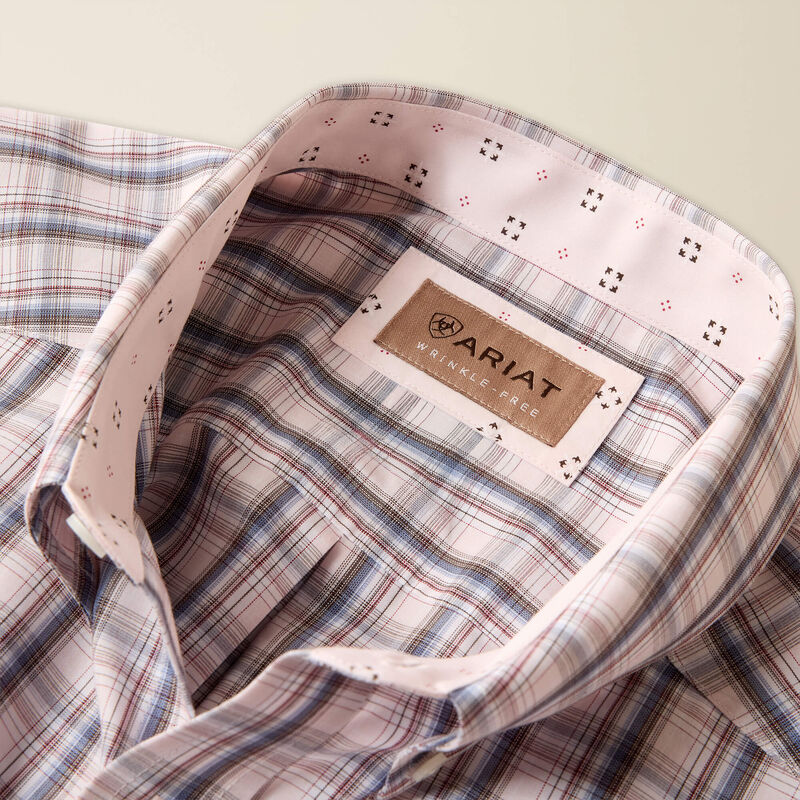 Ariat® Men's Wrinkle Free Wolcott Classic Fit Shirt 10073696