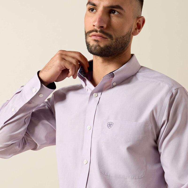 Ariat® Men's Wrinkle Free Solid Pinpoint Oxford Classic Fit Shirt 10079286