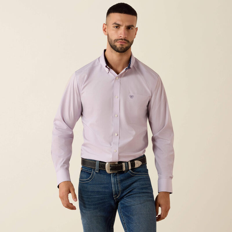 Ariat® Men's Wrinkle Free Solid Pinpoint Oxford Classic Fit Shirt 10079286