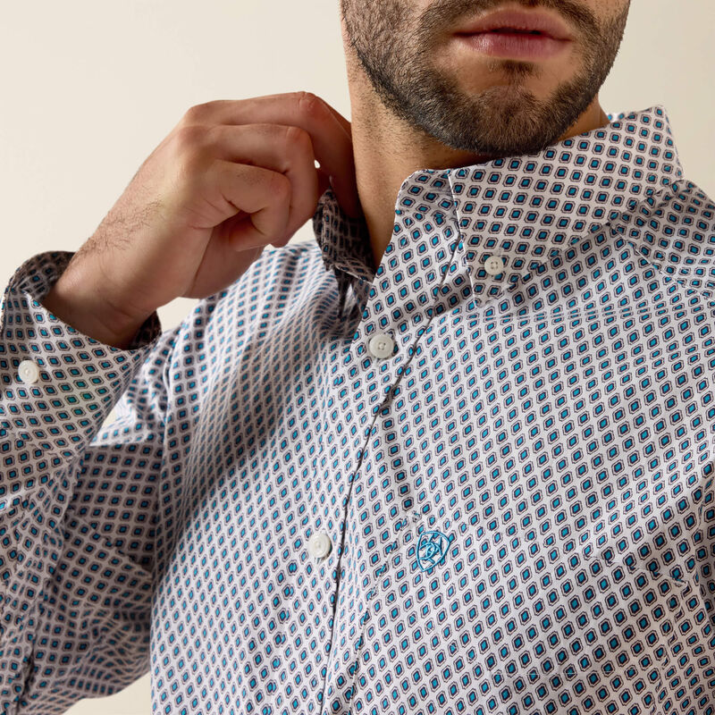 Ariat® Men's Perez Classic Fit Snap Shirt 10079422