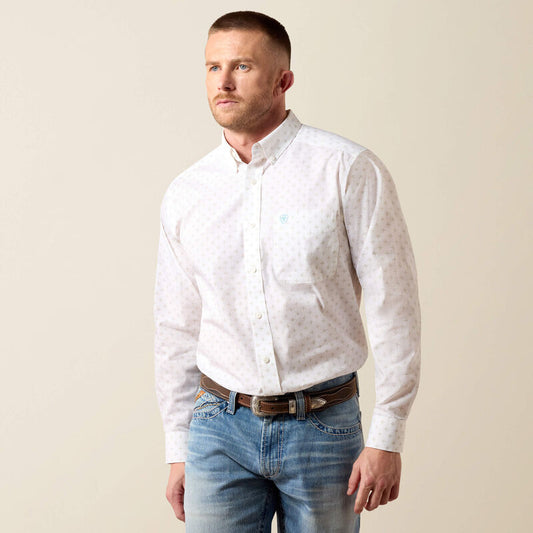 Ariat® Men's Wrinkle Free Barlow Fit Snap Shirt 10079425