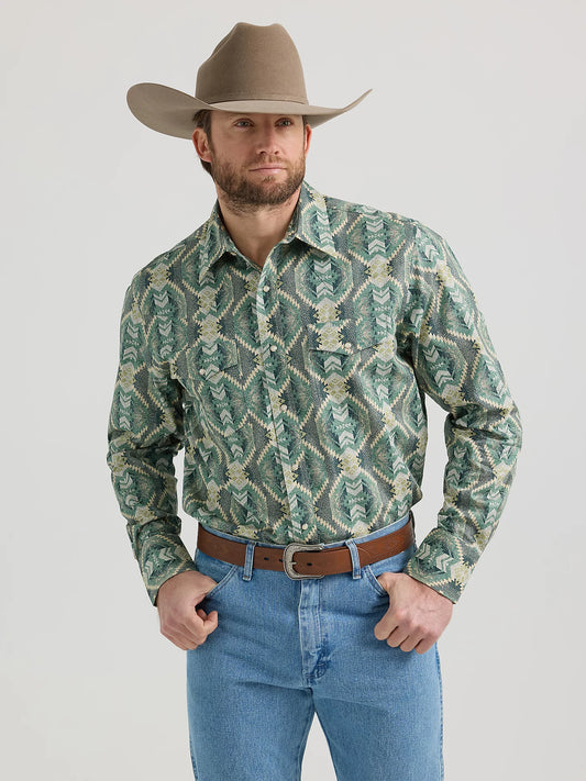 Wrangler® Men's Checotah® Long Sleeve Western Snap Shirt in Mossy Geo 112351472