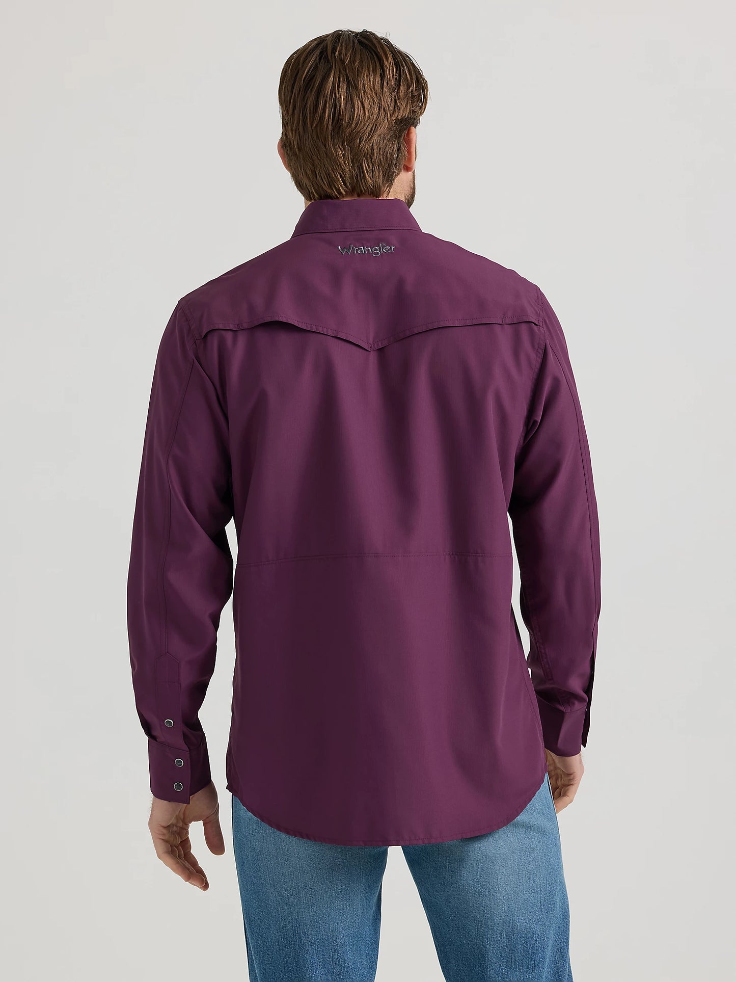 Men's Wrangler® Performance Snap Long Sleeve Solid Shirt in Plum 112352659