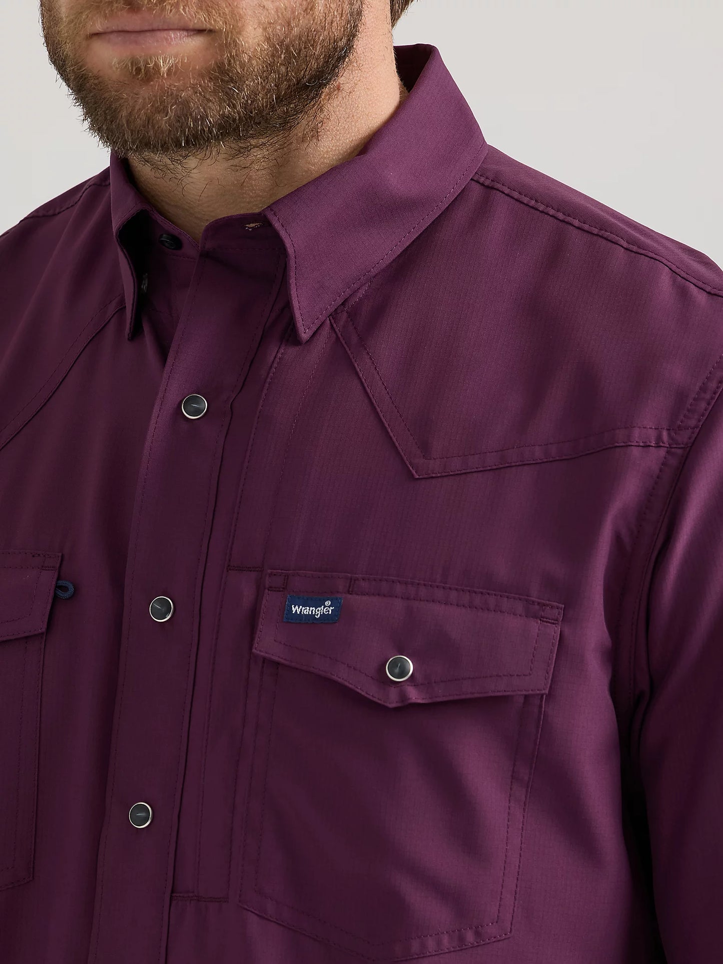 Men's Wrangler® Performance Snap Long Sleeve Solid Shirt in Plum 112352659