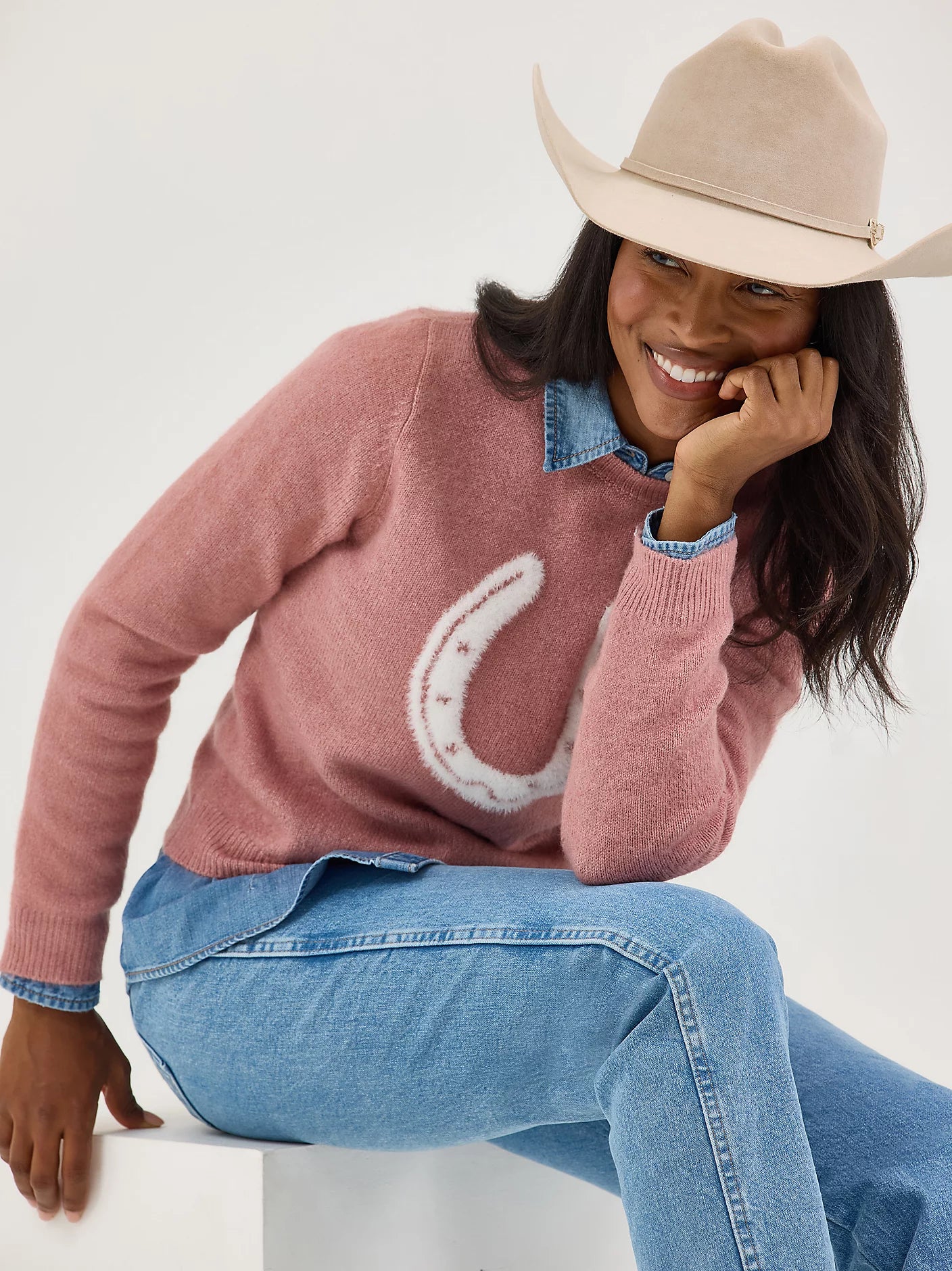 Women's Wrangler Retro® Horseshoe Sweater 112367342