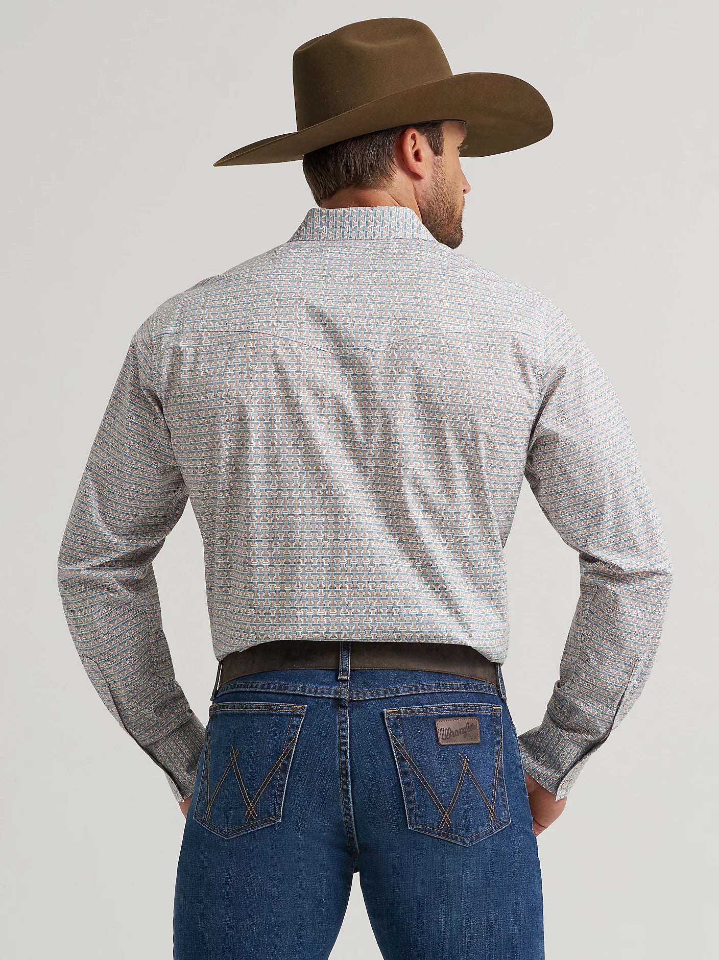 Wrangler® Men's 20X® Competition Advanced Comfort Long Sleeve Two Pocket Western Snap Shirt 112367939