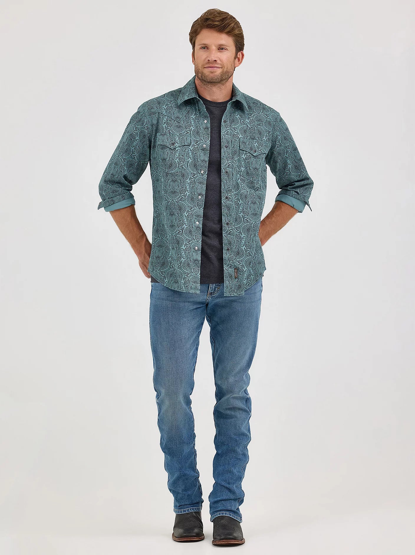 Wrangler® Retro® Men's Premium Long Sleeve Western Snap Printed Shirt 112368221