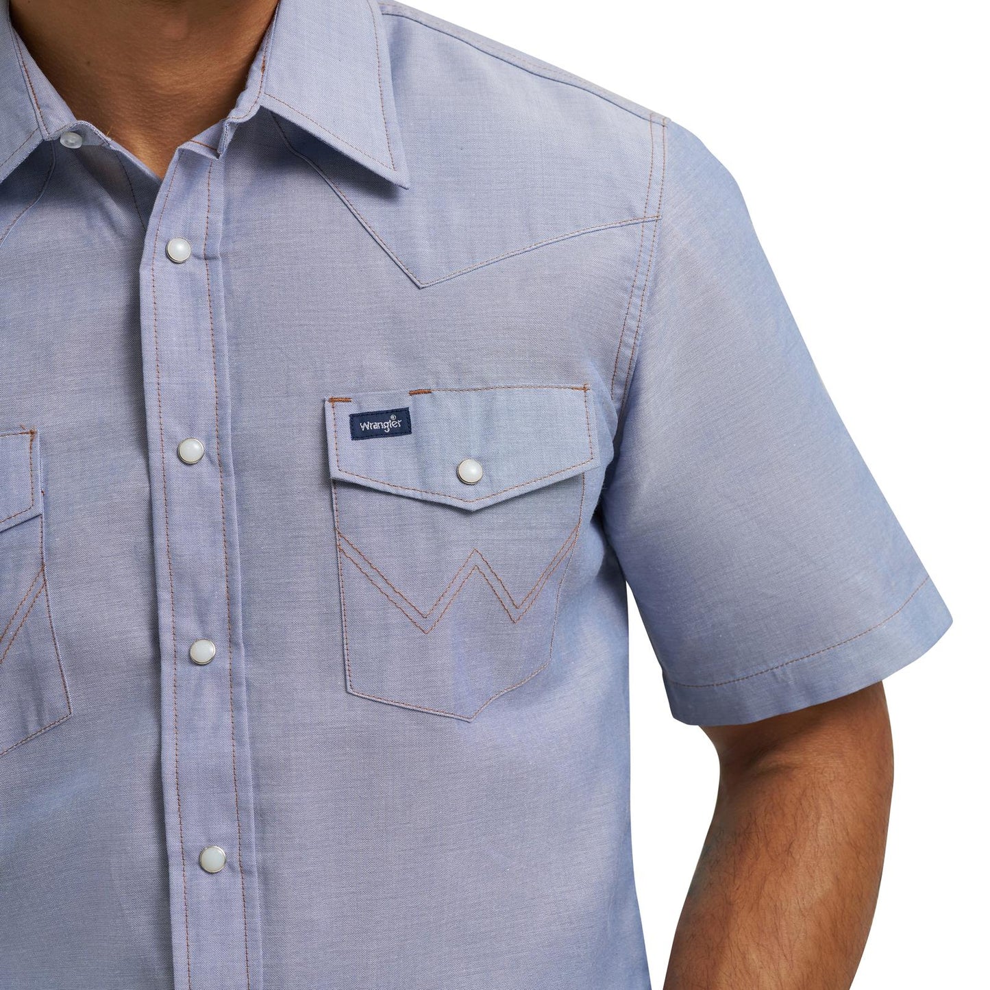 Wrangler® Men's Western Chambray Short Sleeve Workshirt Classic Fit 112370331