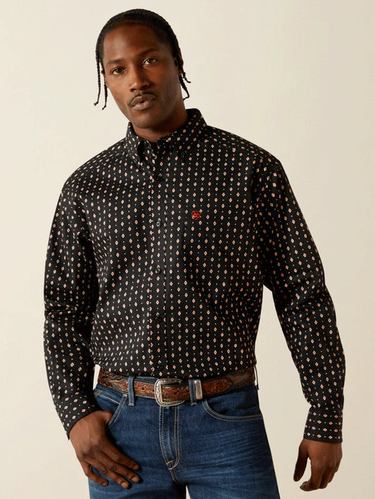 Ariat® Men's  Thorin Classic Fit Long Sleeve Shirt Black 10062182