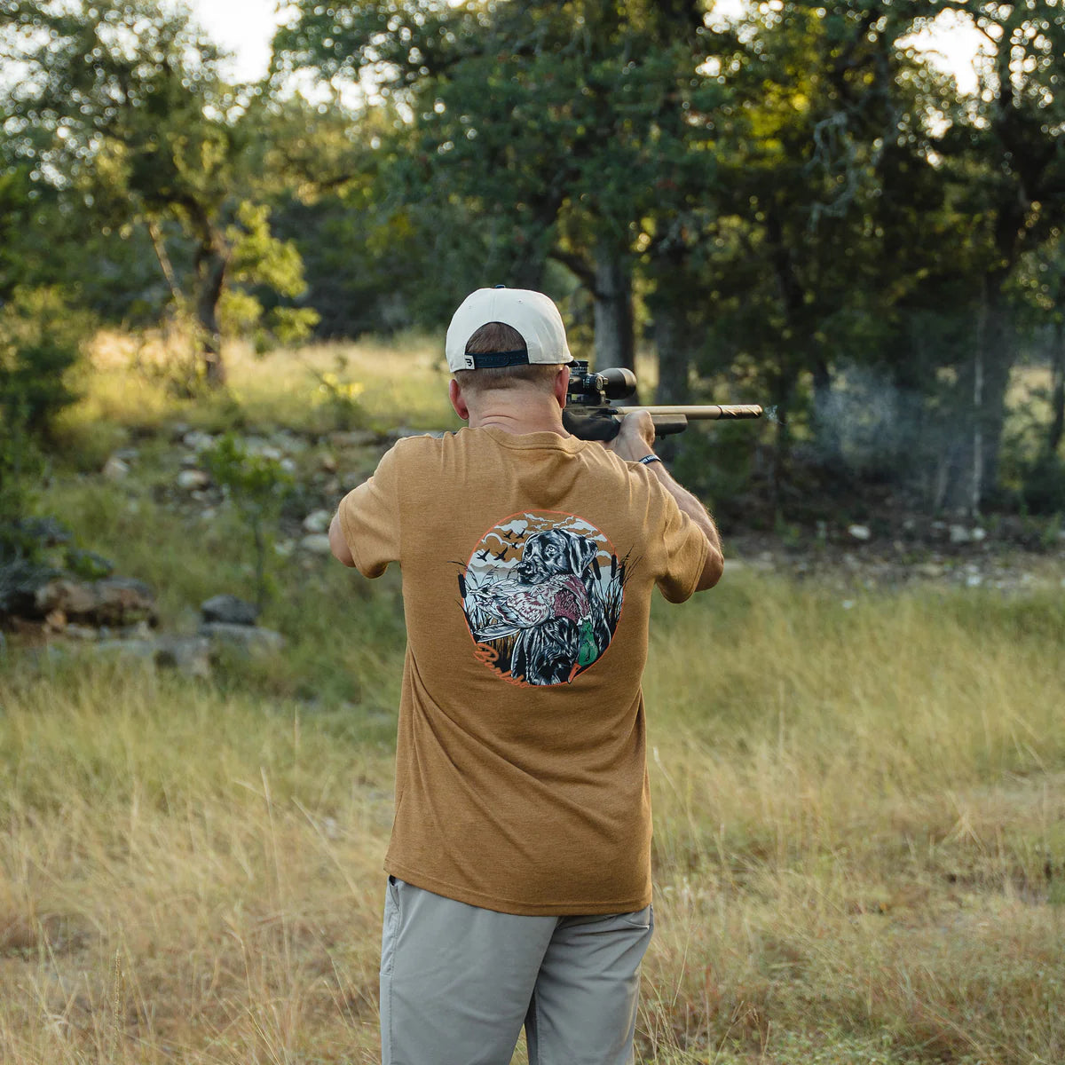 Burlebo® Men's Short Sleeve Tee Duck and Dog - Light Brown SST-DKDG-LB