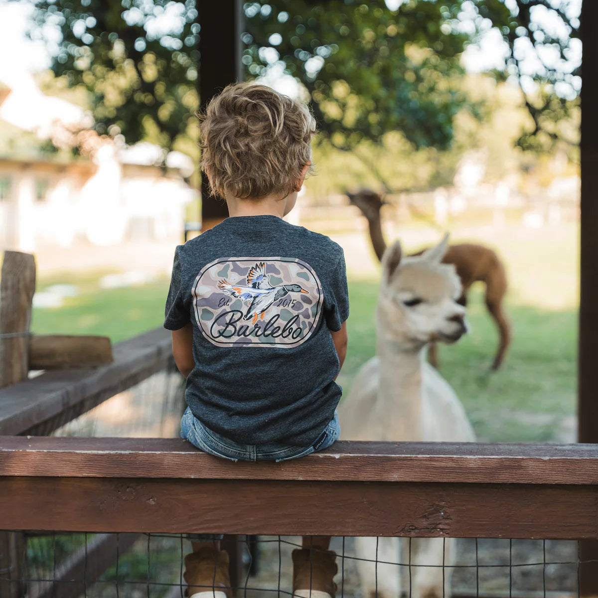 Burlebo® Youth Tee - Ducks Flying In - Heather Black Y-SST-DFI-HB