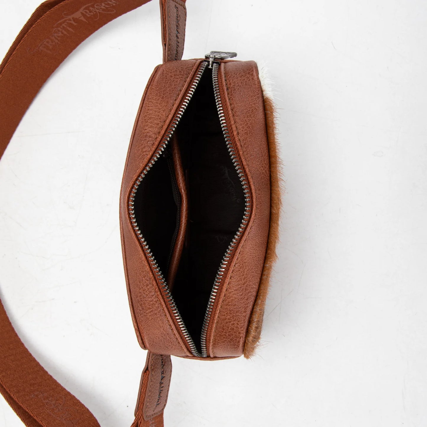 Trinity Ranch® Genuine Hair-On Cowhide Belt Bag Brown TR184-194BR