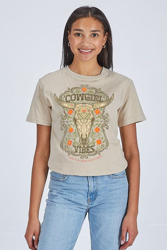 Simply Southern® Women's T-Shirt SS-COWGIRLVIBES-WSHECRU