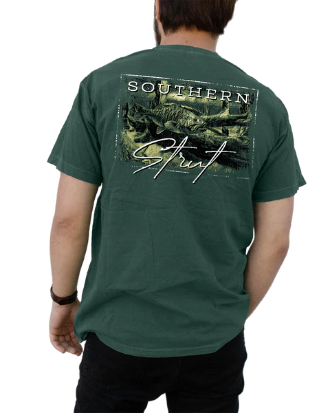 Southern Strut® Men's Largemouth Bass Underwater Strike Tee ST#675