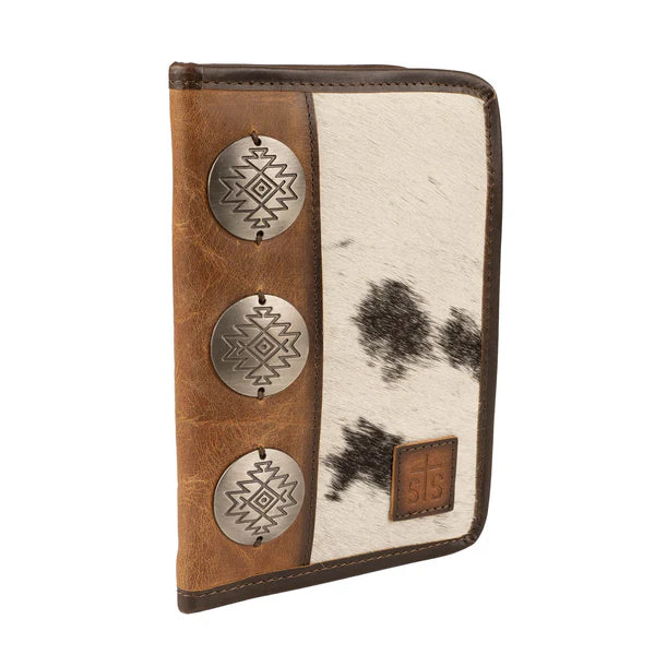 STS Ranchwear® Vaquero Concho Magnet Cowhide Wallet STS34154