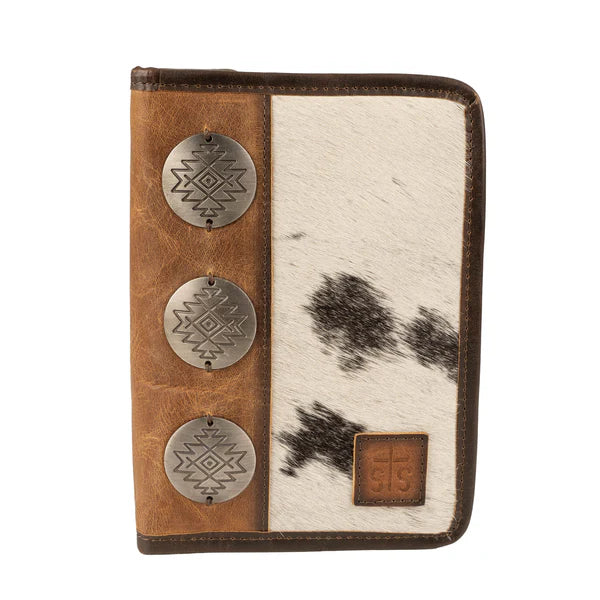 STS Ranchwear® Vaquero Concho Magnet Cowhide Wallet STS34154
