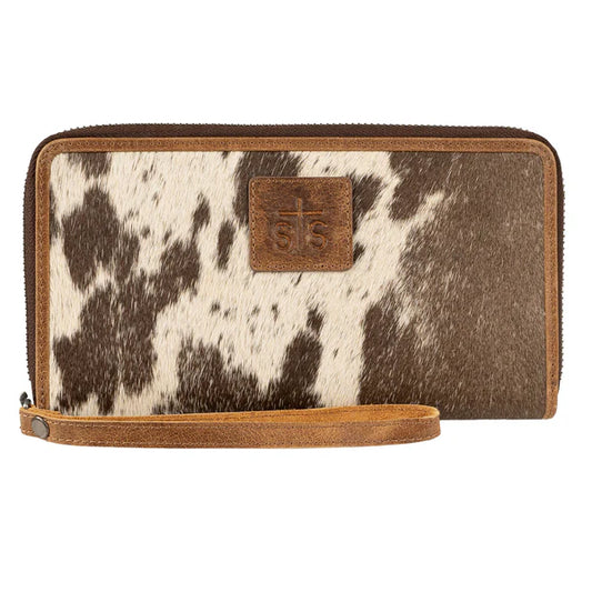 STS Ranchwear® Vaquero Concho Cowhide Bentley Wallet STS61774