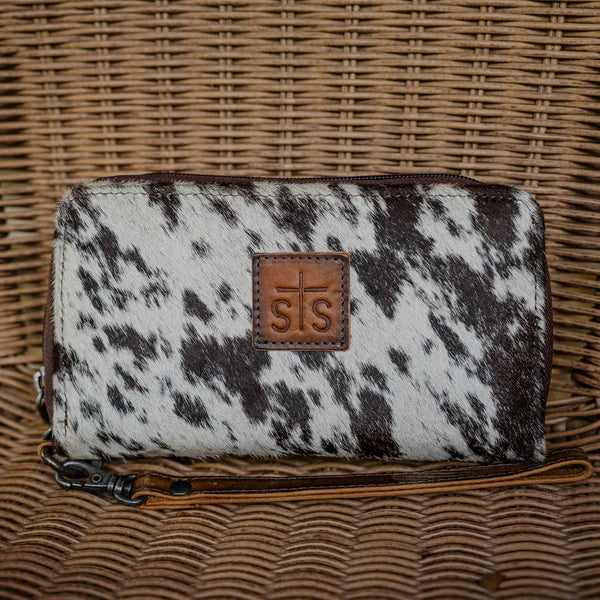 STS Ranchwear® Vaquero Concho Kacy Cowhide Organizer STS64074