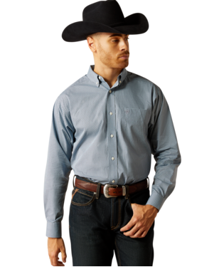 Ariat® Men's Wrinkle Free Leonard Light Blue Classic Fit Shirt 10052389